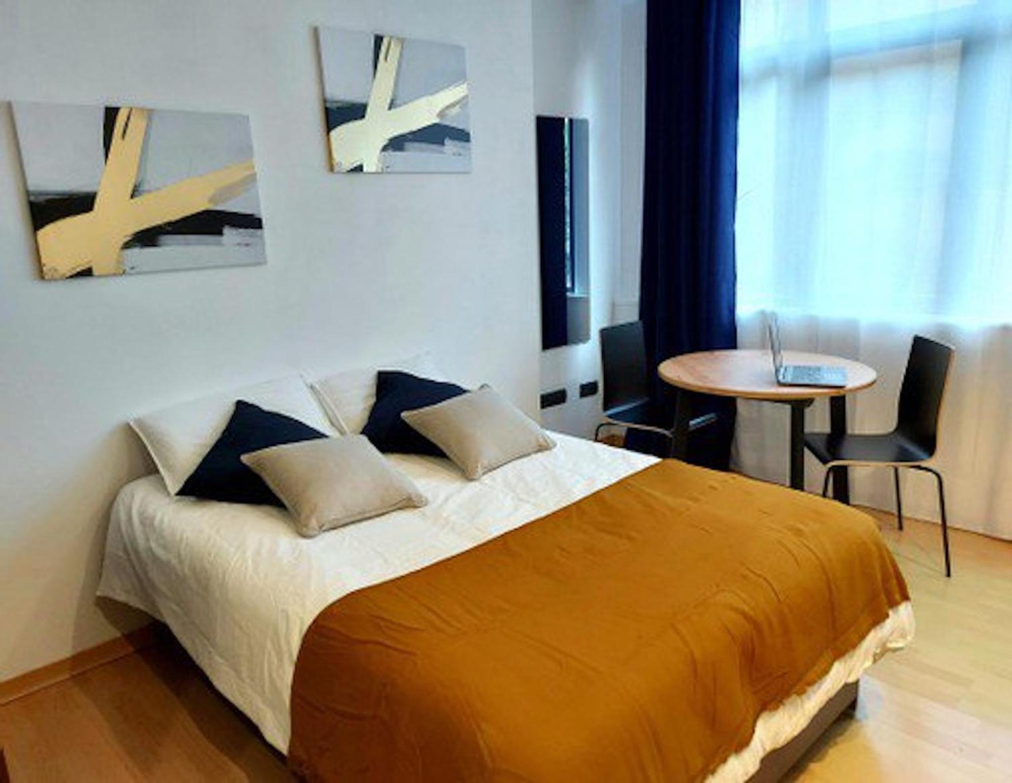 Apartments Holidays2Malaga City Center Exteriör bild
